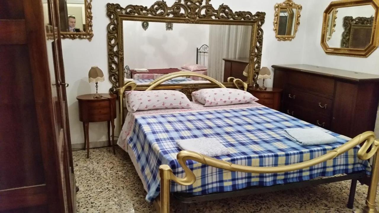 Casa Gramsci Bed & Breakfast Modena Exterior photo