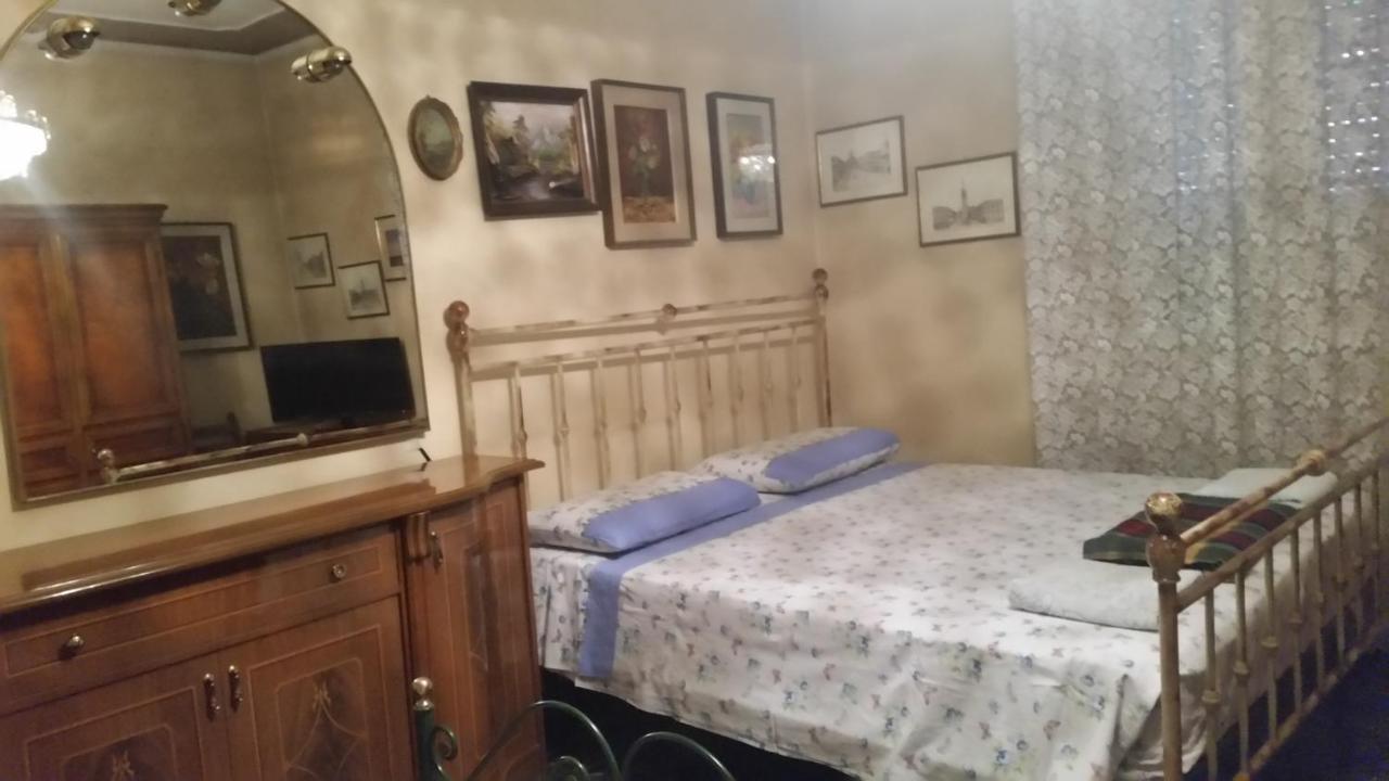Casa Gramsci Bed & Breakfast Modena Exterior photo