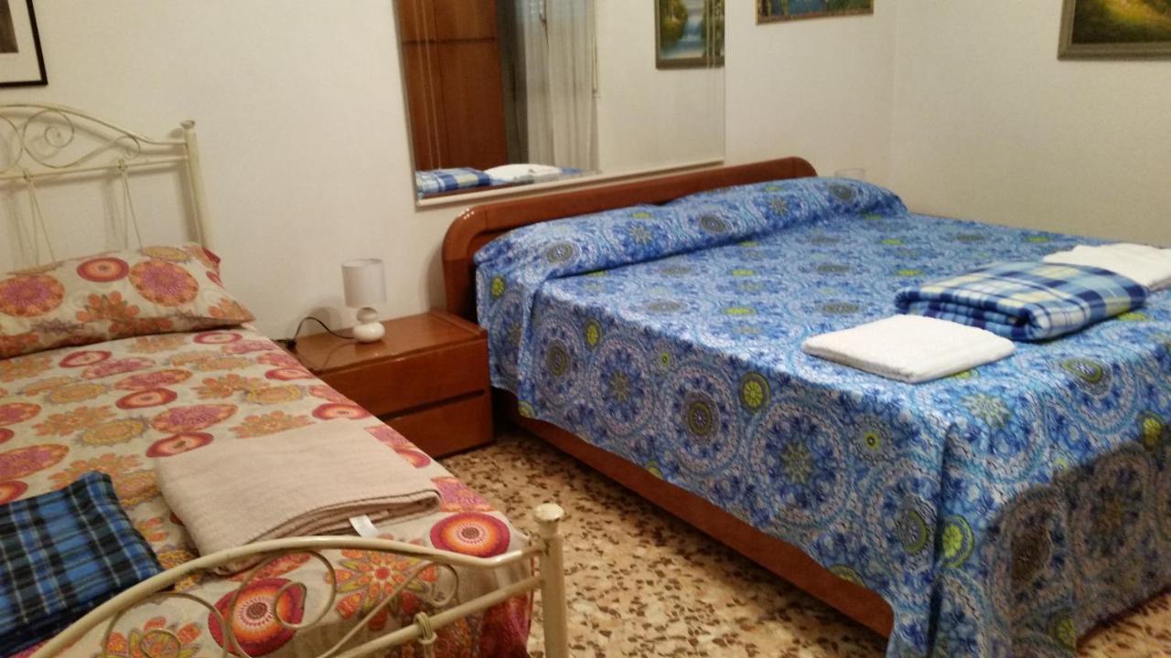 Casa Gramsci Bed & Breakfast Modena Exterior photo