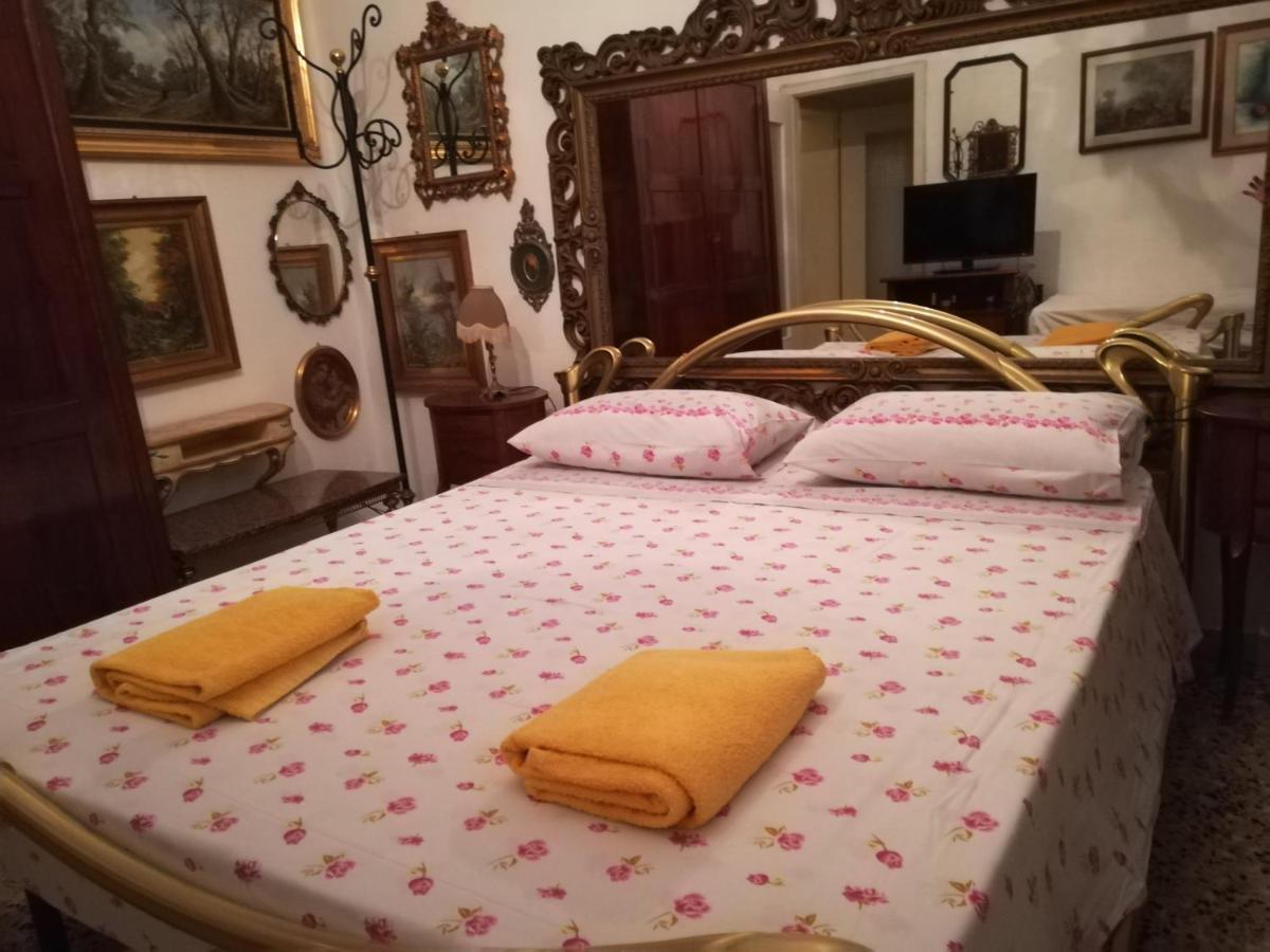 Casa Gramsci Bed & Breakfast Modena Exterior photo