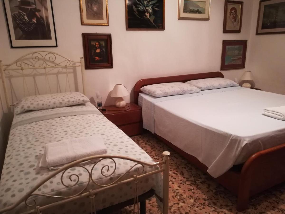 Casa Gramsci Bed & Breakfast Modena Exterior photo