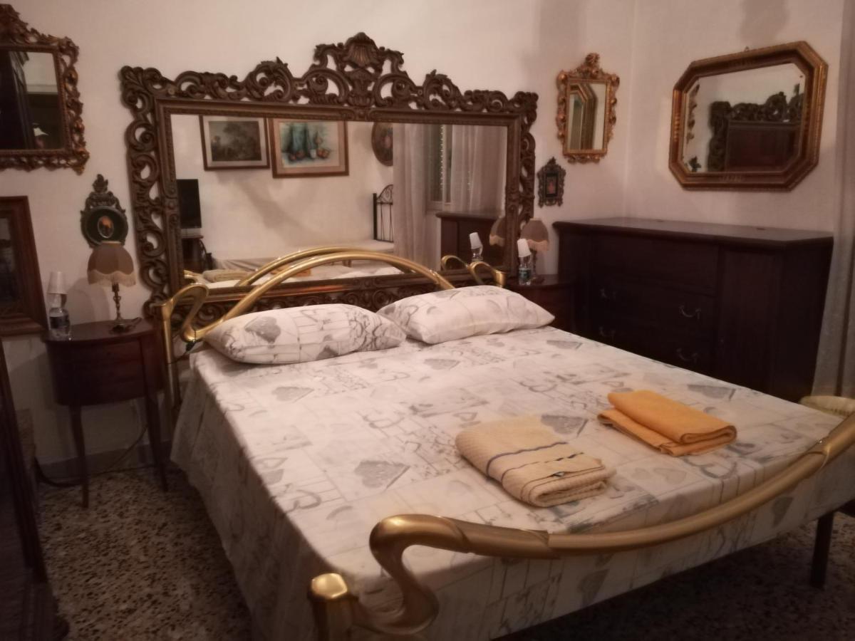 Casa Gramsci Bed & Breakfast Modena Exterior photo